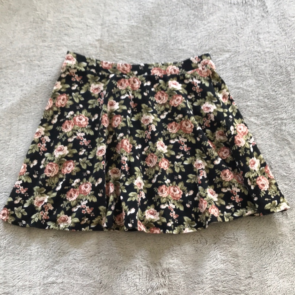 Floral mini skirt from Forever 21